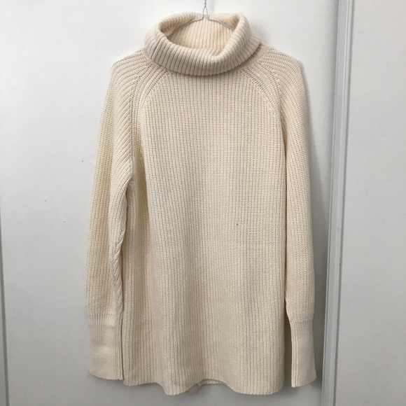 Hugo Boss Women Knit Turtle Neck With Buttons - Picture 4 of 7